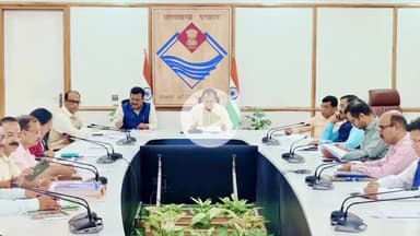 देहरादून: भारी बस्तों से बच्चों को मिलेगी राहत, नियम तोड़ने वाले स्कूलों पर होगी कार्रवाई, शिक्षा मंत्री ने बैठक में दिए निर्देश