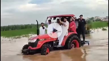 थानेसर: पूर्व डिप्टी सीएम दुष्यंत चौटाला ने शाहाबाद क्षेत्र में ट्रैक्टर चलाकर जलभराव ग्रस्त इलाकों का किया निरीक्षण