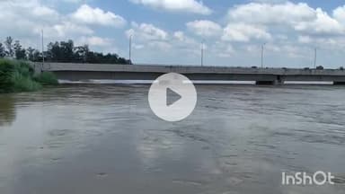 शाहजहांपुर: गर्रा और खन्नौत नदी में बाढ़ का खतरा बढ़ा, कई इलाकों में लोगों की मुश्किलें बढ़ीं, प्रशासन अलर्ट मोड पर