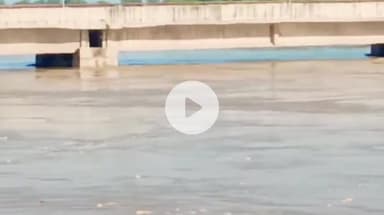 शाहजहांपुर: दियूनी बैराज से गर्रा नदी में छोड़ा गया 29008 क्यूसेक पानी, खतरा बढ़ा