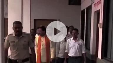 अक्कलकुवा: स्वदेश फाउंडेशन मार्फत गाव पातळीवरील विविध सेवा संदर्भात पंचायत समिती अक्कलकुवा येथे मार्गदर्शन बैठक संपन्न