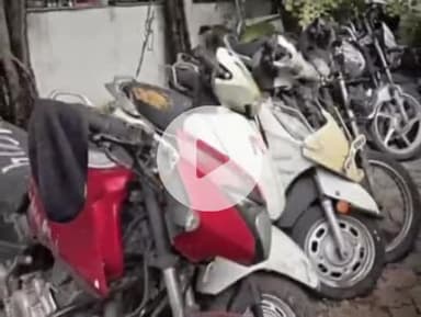 हुज़ूर: भोपाल: तलैया थाना पुलिस ने कबाड़ वाहनों की नीलामी की