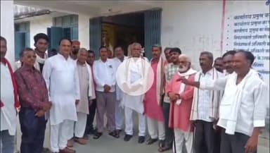 अजयगढ़: किसानों की विभिन्न मांगों को लेकर ब्लॉक कांग्रेस अजयगढ़ और धरमपुर ने राज्यपाल के नाम ज्ञापन सौंपा