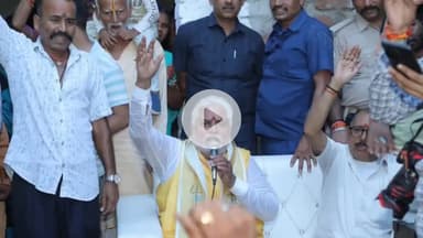 गयाजी के माडन पुर ब्रह्मचारी बाबा रोड शिव मंदिर के प्रांगण में हुआ जनसंवाद का आयोजन। मंत्री डॉo प्रेमकुमार हुए शामिल।