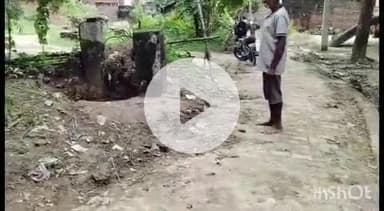 प्रतापगढ़: पश्चिम गांव में रोड किनारे पुराना कुआं मौत को दे रहा है दावत, गुरुवार को कुएं में गिरी गाय का किया गया रेस्क्यू