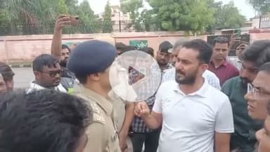 समस्या है ।लेकिन समस्या का हल नहीं कर रहे है यही सबसे बड़ी समस्या है