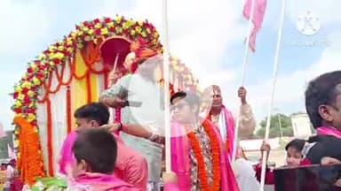 बक्सर: भोजपुरी सुपरस्टार बाल कलाकार आर्यन बाबू भगवान वामन की रथ यात्रा में शामिल हुए, उमड़ी भीड़