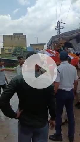 धौलपुर: मृतक कांस्टेबल की पार्थिव देह का चंबल मोक्ष धाम पर हुआ अंतिम संस्कार