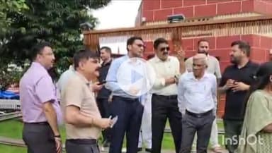 देहरादून: डीएम सविन बंसल ने घंटाघर का निरीक्षण किया, कल सीएम धामी करेंगे उद्घाटन