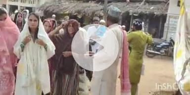 ब्यौहारी: सोहागपुर: ईद मिलादुन्नबी पर्व को लेकर ब्यौहारी थाना क्षेत्र के आमडीह में निकला जुलूस, मुस्लिम समुदाय के लोग रहे मौजूद