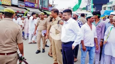 रामपुर: शाहबाद गेट पर ADM व ASP ने ईद मिलाद उन्नबी के मद्देनजर सुरक्षा व्यवस्था का लिया जायज़ा