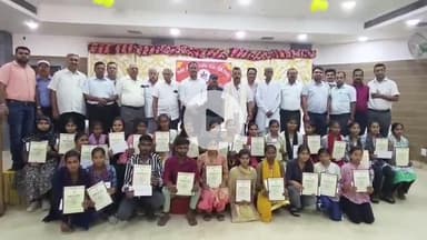 धौलपुर: श्याम कॉम्प्लेक्स में चकौली संस्थान का छात्रवृत्ति एवं सम्मान समारोह आयोजित हुआ