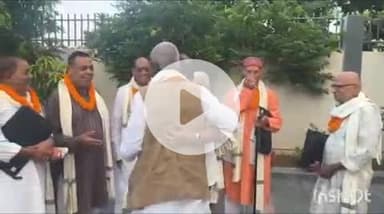 गढ़वा: पूर्व मंत्री मिथिलेश कुमार ठाकुर के गढ़वा आवास पर शिक्षक दिवस पर सम्मान समारोह का आयोजन