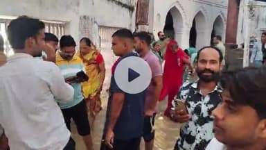 बाह: बटेश्वर में यमुना का जलस्तर बढ़ा, पानी मंदिर तक पहुंचा