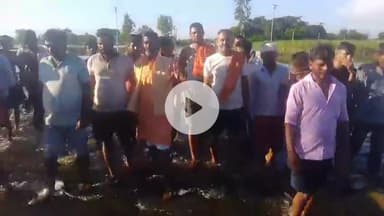 जितिन प्रसाद के आव्हान पर बाढ़ पीड़ितों ने ली शपथ एक दूसरे को करेंगे सावधान पटेल ने कहा जल्द आवागमन शुरू होने की उम्मीद