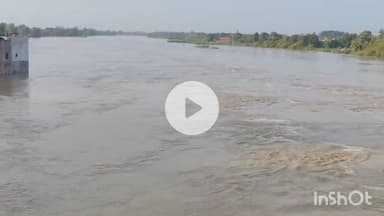 शाहजहांपुर: खन्नौत नदी का जलस्तर खतरे से ऊपर, लोदीपुर के निचले इलाके हुए जलमग्न