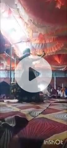 औरैया: कोतवाली क्षेत्र के ग्राम तालेपुर में रामलीला कार्यक्रम के दौरान मंच पर बार बालाओं ने जमकर थिरका, वीडियो हुआ वायरल