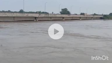 शाहजहांपुर: नदी का जलस्तर खतरे के पार, बाढ़ का संकट गहराया, हजारों लोग पलायन को मजबूर