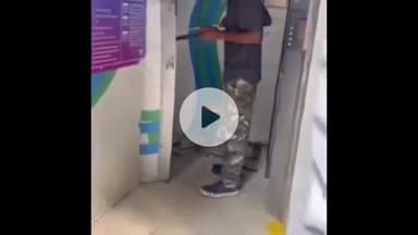 पटना ग्रामीण: पटना सिटी में SBI ATM से निकला अजगर, मचा हड़कंप