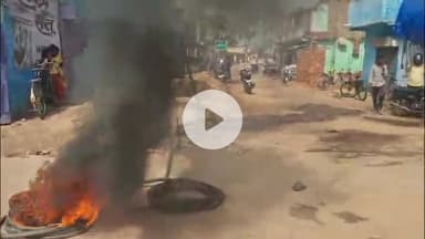 सिरदला: हाइवा की चपेट में आने से 85 वर्षीय वृद्ध की मौत, आगजनी कर 2 घंटे सड़क जाम