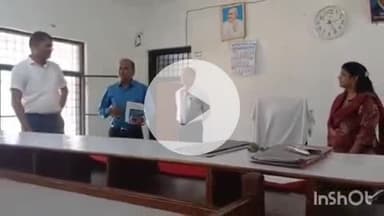 औरैया: एडीएम ने सदर तहसील पर किया औचक निरीक्षण, अनाधिकृत लोगों की मौजूदगी पर जताई नाराजगी, कार्रवाई की दी चेतावनी