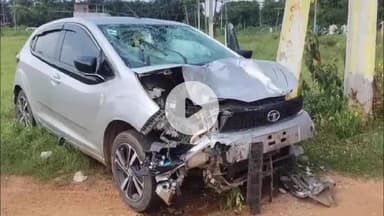 నల్లజర్ల మండలం పోతవరం లో రోడ్డు ప్రమాదం, బైక్ను ఢీకొట్టిన కారు, ఇద్దరికీ తీవ్ర గాయాలు