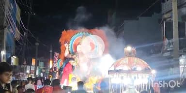 सुपौल: सुपौल में गणेश भगवान की मूर्ति विसर्जन के लिए शहर में भ्रमण, नम आंखों से लोगों ने दी विदाई