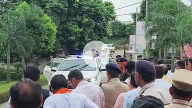 थानेसर: मुख्यमंत्री नायब सिंह सैनी ने शाहाबाद के जल भराव वाले इलाकों का दौरा किया, अधिकारियों को दिए ज़रूरी दिशा-निर्देश