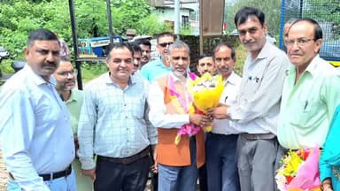 झंडूता: झंडूता विधानसभा क्षेत्र में प्रधानमंत्री आवास योजना के लाभार्थियों के लिए शनिवार को बैहना-ब्राह्मणा पंचायत में कार्यक्रम