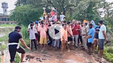 थानेसर: हरियाणा पुलिस ने कुरुक्षेत्र के शाहबाद में जल भराव से लोगों को निकालकर सुरक्षित स्थान पर पहुंचाया