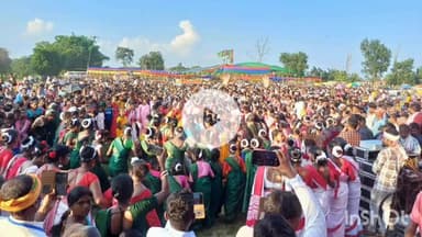 पतरातू: रामगढ़ कुन्दरू कलां के माथा बगीचा में बुढ़ा करमा महोत्सव, गिरीडीह सांसद चंद्र प्रकाश चौधरी शामिल हुए