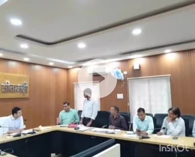 परिहार: कौशल विकास समिति की बैठक में परिहार और सोनवर्षा में नामांकन कम, डीएम ने मांगा स्पष्टीकरण