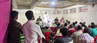 आलमनगर: आलमनगर विधानसभा क्षेत्र के बजरहा में बीएलए 2 पदाधिकारी सहित राजद कार्यकर्ताओं की हुई बैठक