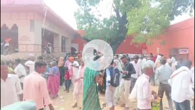 छिबरामऊ: तालग्राम के रोहलीन गांव के जाहरा देवी मंदिर में भादौ मास के चौथे अंतिम शनिवार को भक्तों की उमड़ी भीड़