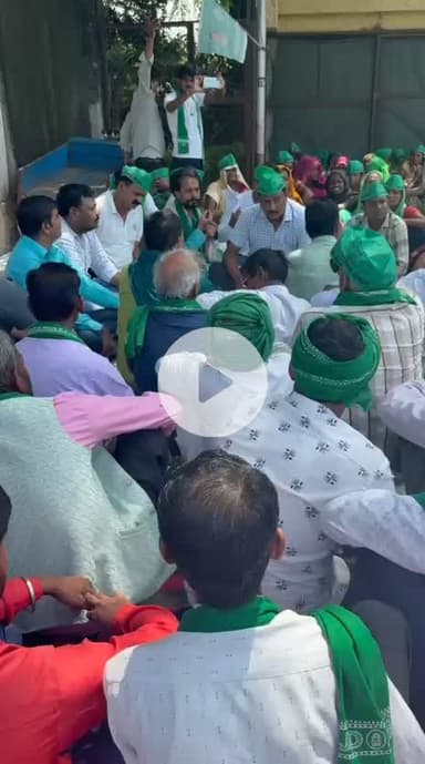 आमजन बस इस बात को समझ जाए। @प्रयागराज_उत्तर प्रदेश 
The common people should just understand this. @Prayagraj_Uttar Pradesh.
@Bhartiya_Kisan_Sangthan 
 #भारतीय_किसान_संगठन