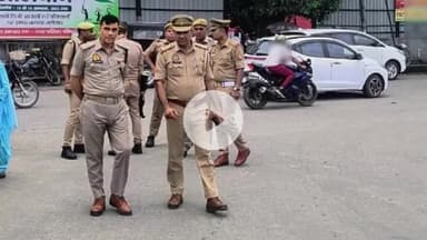 रामपुर: पुलिस अधीक्षक विद्यासागर मिश्र ने रामपुर रेलवे स्टेशन और बस स्टेशन पर सुरक्षा व्यवस्था का जायजा लिया, दिए निर्देश