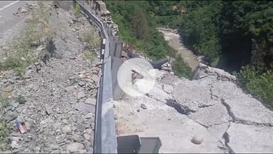 डुंडा: धरासू बैंड के पास विशेष तकनीक से निर्मित 8 करोड़ की सुरक्षा दीवार इस मानसून की बरसात भी नहीं झेल पाई