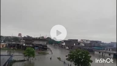 धार: धार जिले में 3 दिन से मूसलाधार बारिश, जनजीवन प्रभावित, मांडू में 2 स्थानों पर बारिश से दीवार गिरी