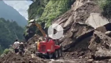 भटवाड़ी: गंगोत्री राजमार्ग पर हेल्गुगाड व डबरानी के पास वाहनों की आवाजाही अभी तक शुरू नहीं हो पाई है