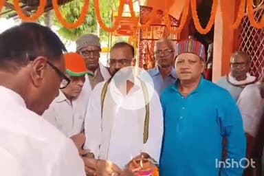 गया टाउन सीडी ब्लॉक: बाईपास दंडी बाग हनुमान मंदिर के पास कुम्हार समाज द्वारा निशुल्क चिकित्सा शिविर का आयोजन, फीता काटकर हुआ उद्घाटन