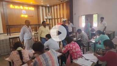 जौनपुर: डीएम ने पीईटी परीक्षा केंद्र का किया औचक निरीक्षण