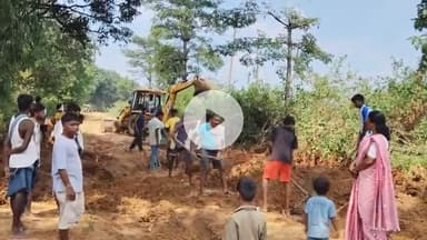 गुमला: श्रमदान से साढ़े 4 किलोमीटर सड़क निर्माण शुरू, विधायक बोले- वोट नहीं मिला इसलिए सड़क नहीं बनी