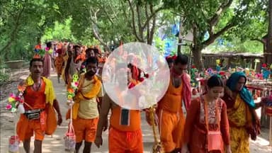 असरगंज: पूर्णिमा पर अहले सुबह से शाम तक कच्ची कांवरिया मार्ग में कांवरियों की लगी रही भीड़