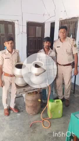 छौड़ाही: कूरना बहियार बडेपुरा से 8 लीटर देसी शराब और उपकरण के साथ एक अभियुक्त गिरफ्तार, भेजा गया जेल