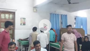 पूरनपुर: पूरनपुर में अलग-अलग सड़क हादसों में आठ लोग घायल, उन्हें सीएचसी से जिला अस्पताल किया गया रेफर