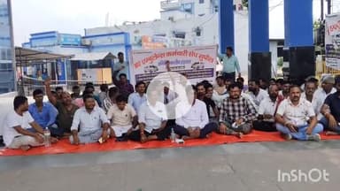 सुपौल: सुपौल सदर अस्पताल में 102 एंबुलेंस कर्मियों की अनिश्चितकालीन हड़ताल