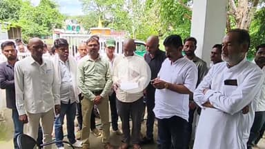 बीना: ग्राम देवल सरपंच की हत्या मामले में परिजन पहुंचे SDOP कार्यालय, आरोपियों के सहयोगियों पर FIR की मांग