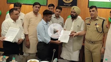 रामपुर: सोमवार को कलेक्ट्रेट में राज्यमंत्री बलदेव सिंह औलख ने 9 नवनियुक्त कनिष्ठ सहायकों को नियुक्ति पत्र वितरित किए