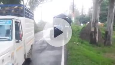 बरवाला: गुरदासपुर के लिए भाकियू चढ़ूनी ने पंचकूला से राहत सामग्री रवाना की, नयागांव में जिला प्रधान ने दी जानकारी