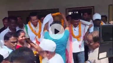 लोहरदगा: कांग्रेस कमेटी के जिलाध्यक्ष सुखैर भगत के नेतृत्व में राजेन्द्र भवन में संगठन सृजन 2025 कार्यक्रम के तहत बैठक आयोजित